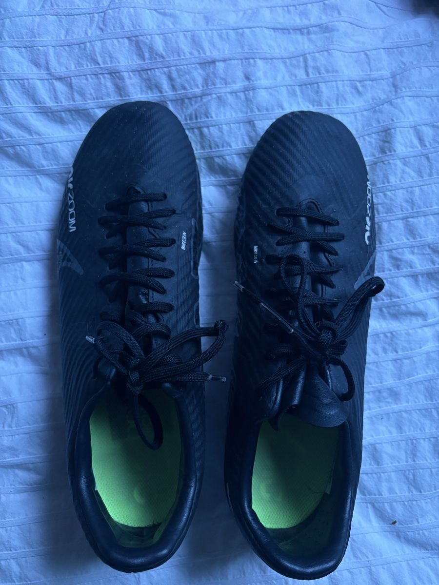 Altro in Alpinismo & Escursioni: Crampons Nike Mercurial – Usato da Le Grand-Saconnex venduto da c7w_ngx7 3