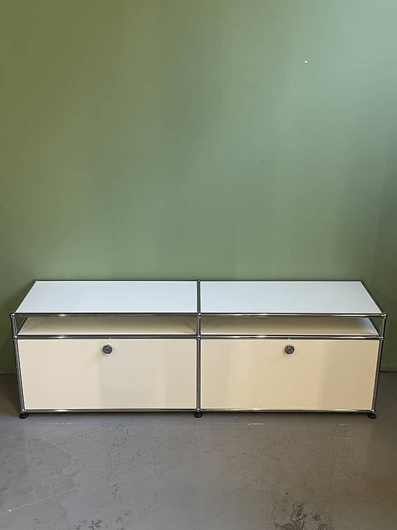 Mobili TV: USM Haller Lowboard reinweiss – Usato da Glattbrugg venduto da q-aderdesign
