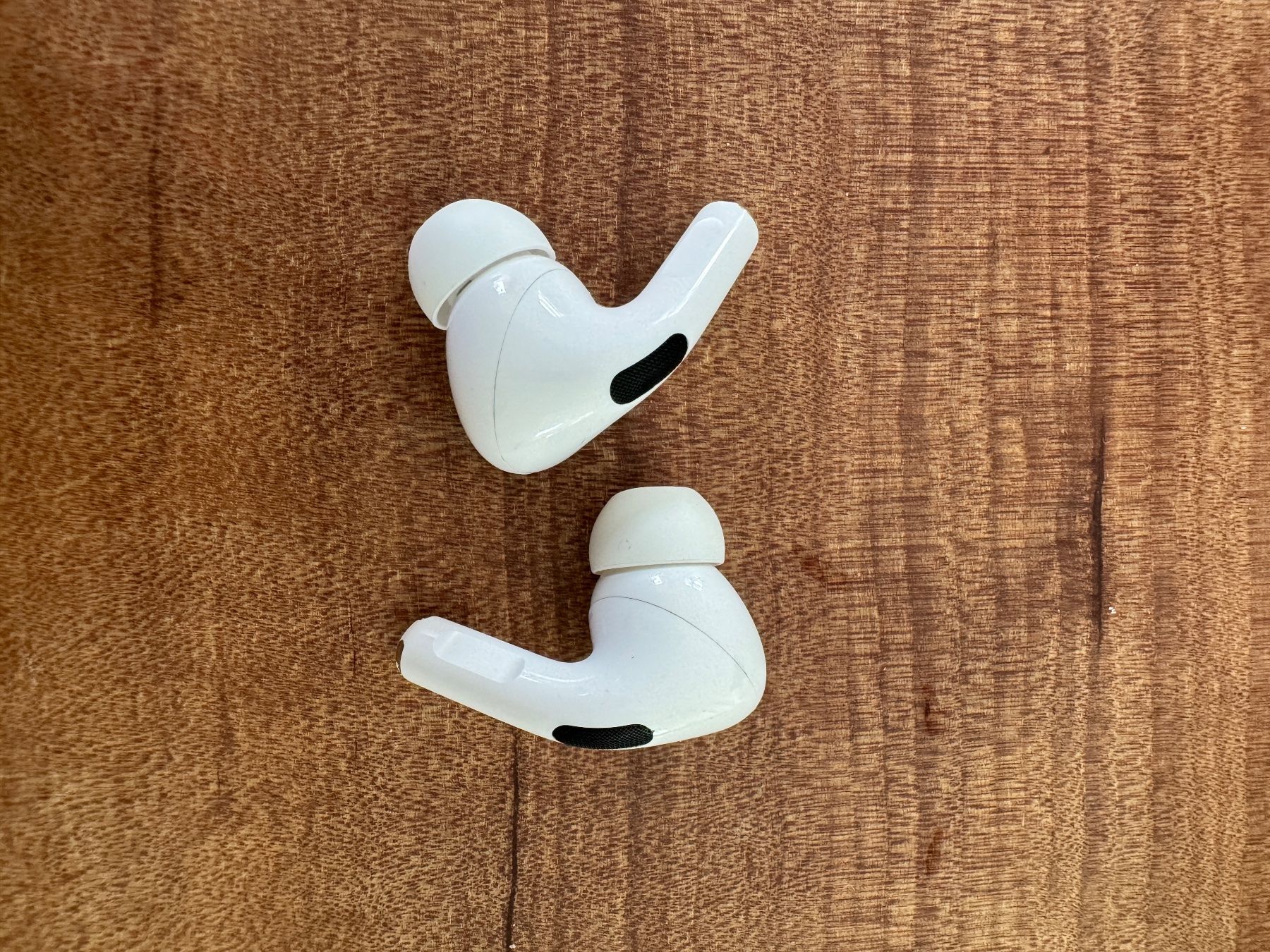 Apple Kopfhörer: Airpods Pro (1. Gen) – Gebraucht aus Kriens von  1
