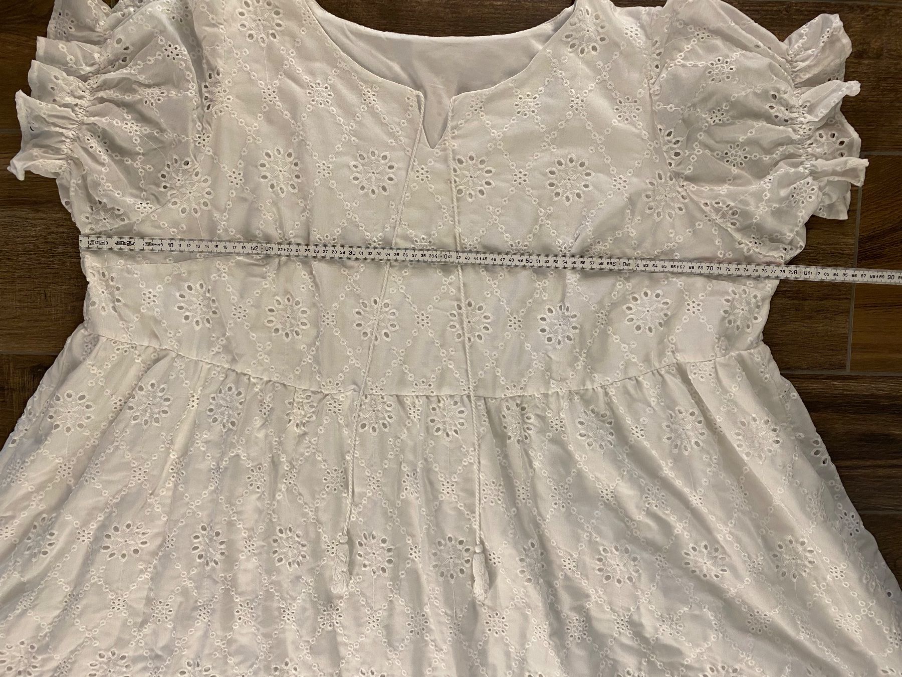 Shein Vestiti: Kleid mit Lochmuster weiss Gr. 56 / 58 / 60 – Usato da Pratteln venduto da a23_j2gs 6
