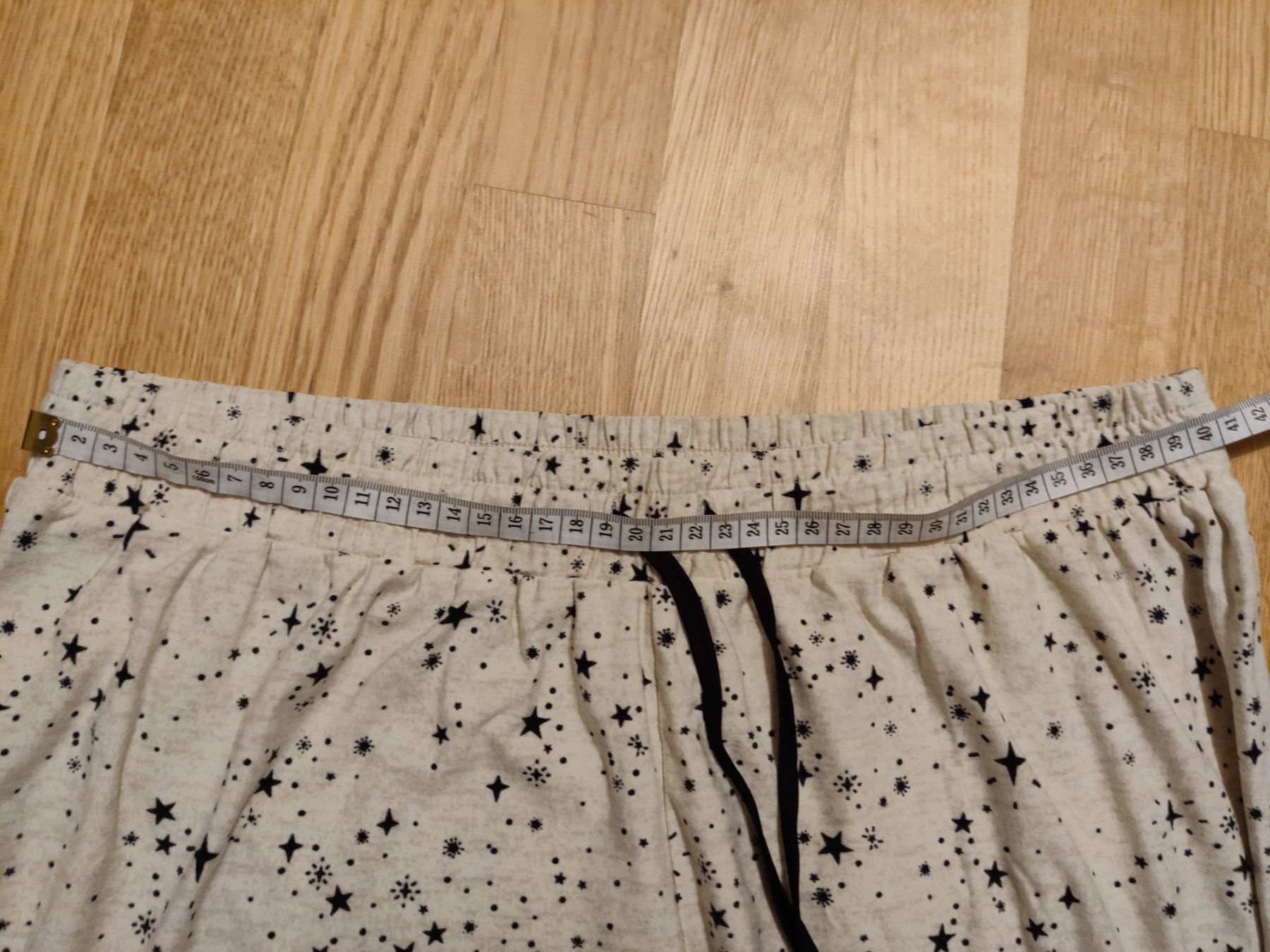 Negligees & Pigiami: Pyjama mit Sternenmuster - M – Usato da Schönenwerd venduto da sal_75dx 6