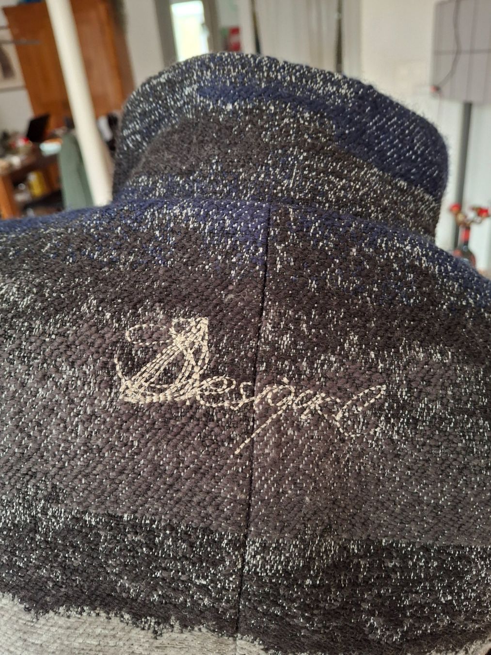 Desigual Cappotti: Desigual Mantel – Usato da Wiesendangen venduto da Niciu 3