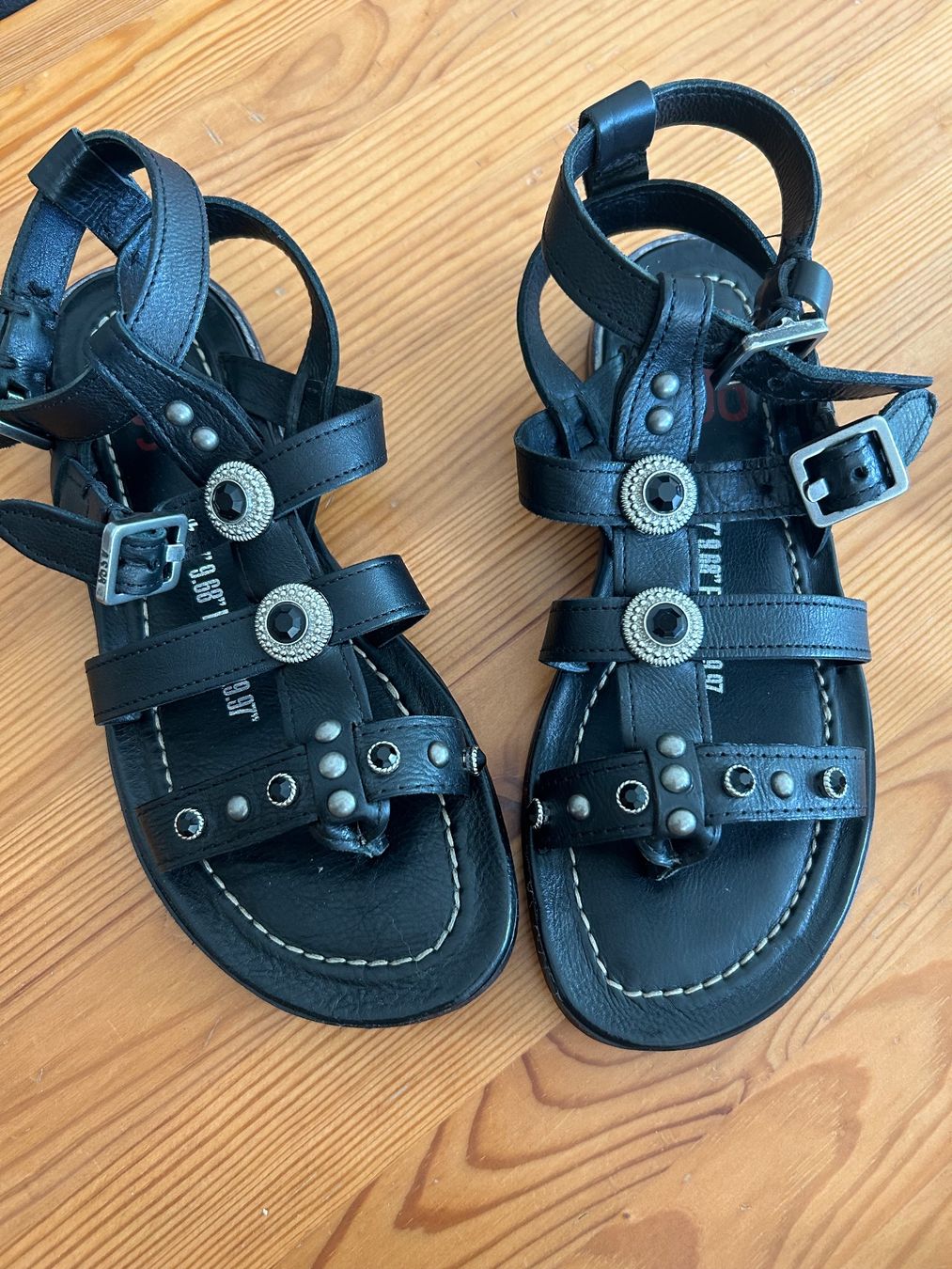 Damenschuhe: Ash 98 Sandalen – Neu (gemäss Beschreibung) aus Wallisellen von Aurorasun