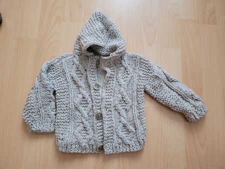 Jäggli handmade aus Malta gr. 74