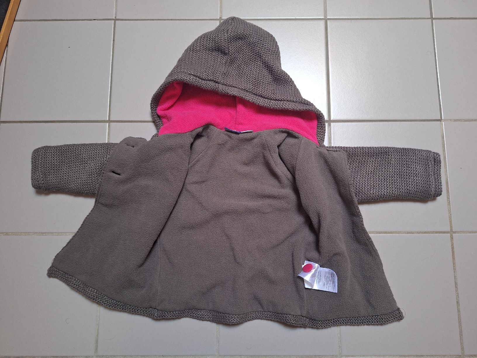 Lupilu Giacche & Cappotti: gefütterte Strickjacke 74/80 – Usato da Sissach venduto da Nothing123 1