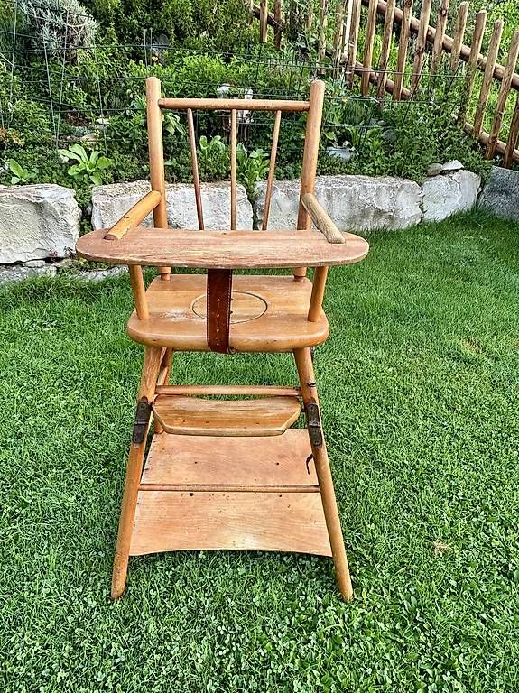Chaises hautes: Kinderhochstuhl gratis  – D'occasion à Siglistorf par Chayabru 1