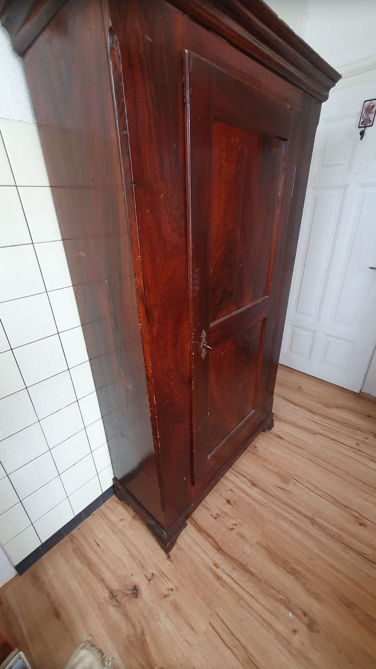 Armadi: Antiker Schrank – Usato da Flawil venduto da Naphtali 4