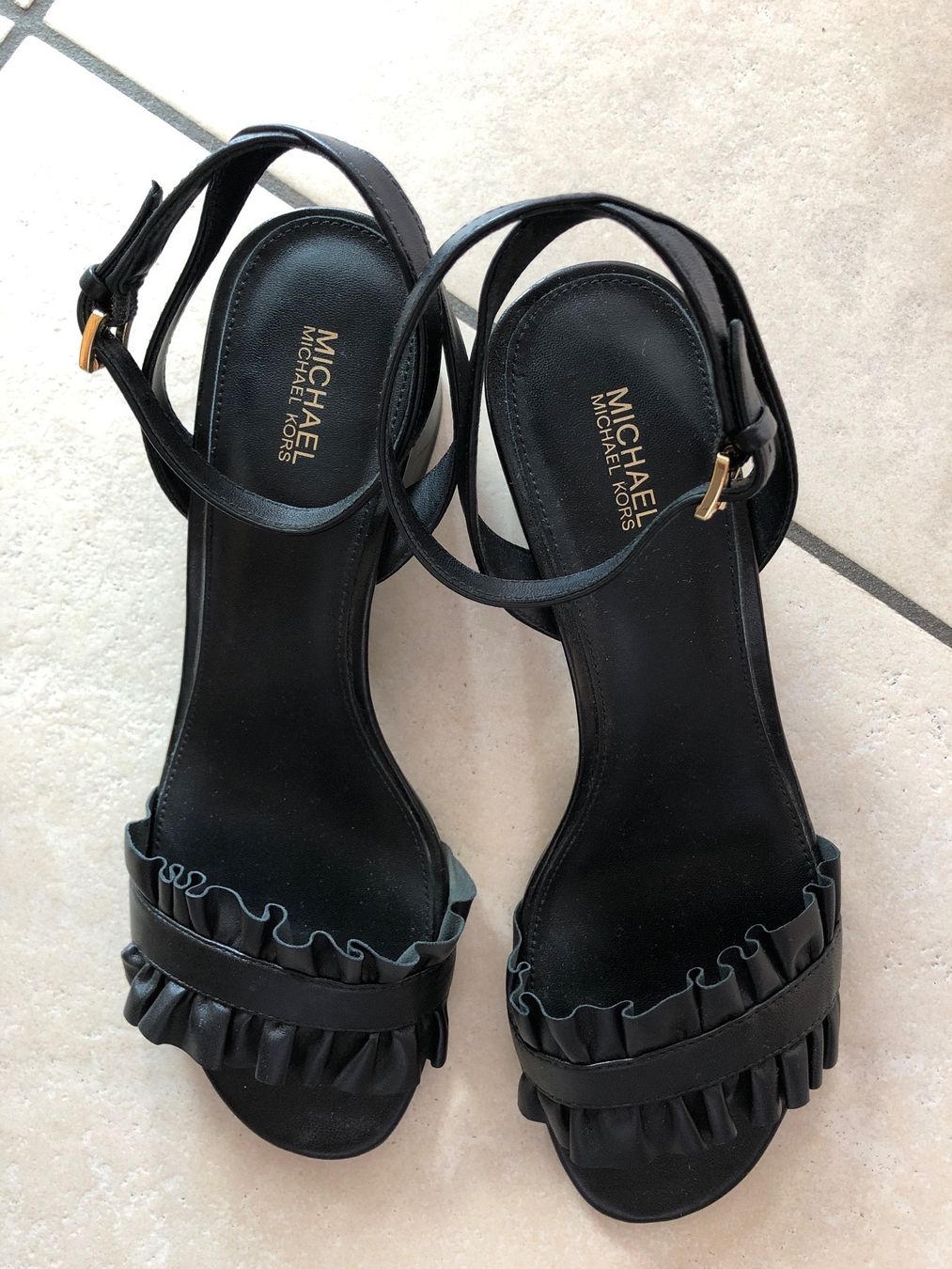 Michael Kors Scarpe da donna: Sandales Michael Kors – Nuovo (secondo la descrizione) da Veyrier venduto da gige66 1