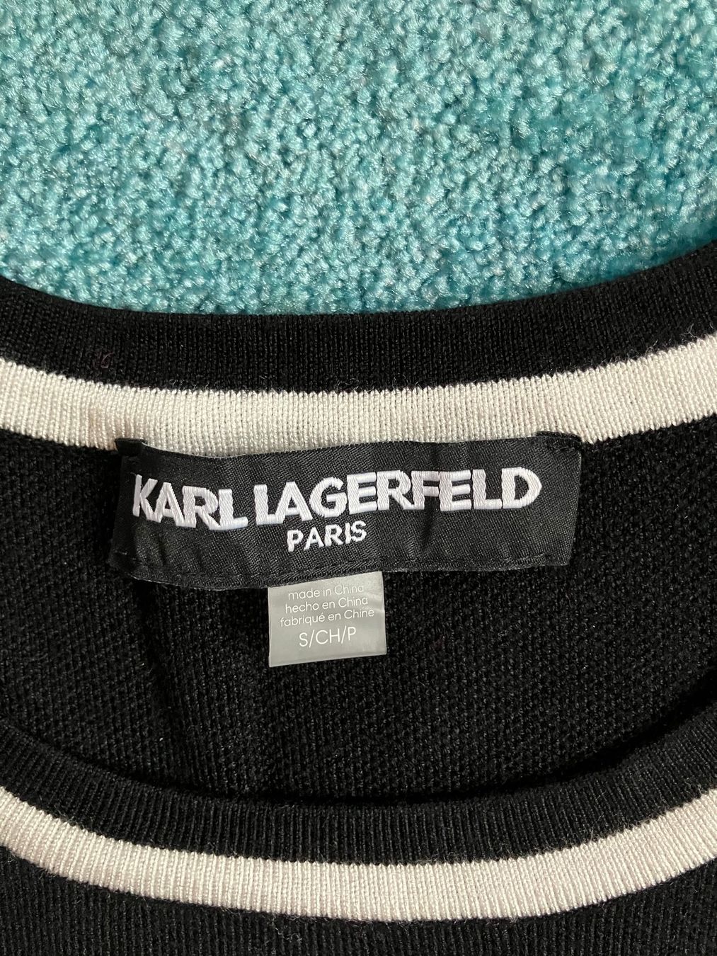 Kleider: Karl Lagerfeld Strickkleid schwarz-weiss – Neu (gemäss Beschreibung) aus Unterseen von amj_zz7j 1