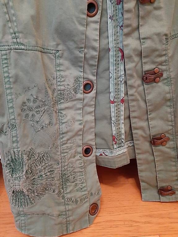 Giacche: Desigual Jacke; Grösse 40 / grün – Usato da Bülach venduto da Debbie017 2