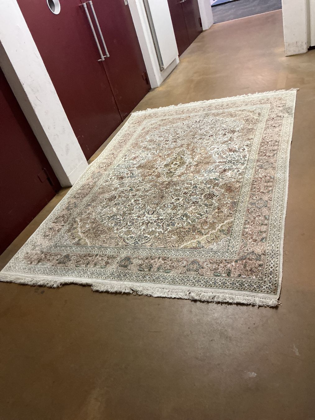 Tappeti: Grosser heller Teppich – Usato da Bern venduto da vielerart