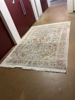 Grosser heller Teppich