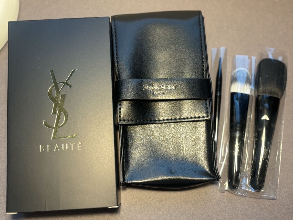 NEW YSL Yves Saint Laurent Makeup Brush Set with Case (Neu und ...