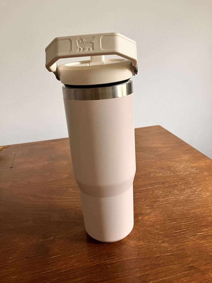 Stanley Trinkflaschen & Thermosflaschen: Stanley Cup rosa 887ml – Gebraucht aus Bern von Mawe0205 1