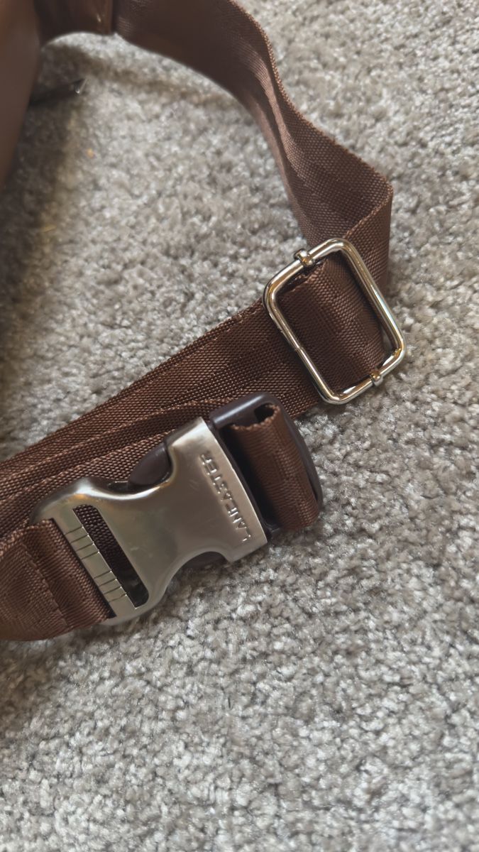 Lancaster Borse: Sac banane en cuir Lancaster marron – Usato da Vuippens venduto da Anna_as 5