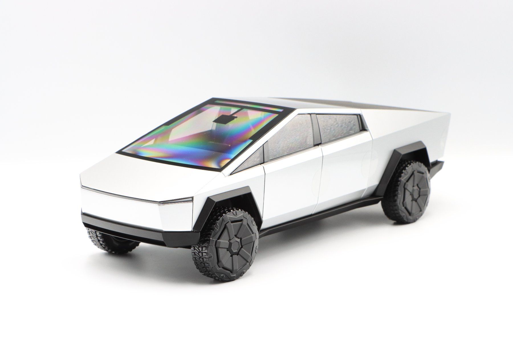 Tesla Modellautos: Tesla Cybertruck 2023 1:18 – Neu und originalverpackt aus Bühl b.Aarberg von modelldiecast 4