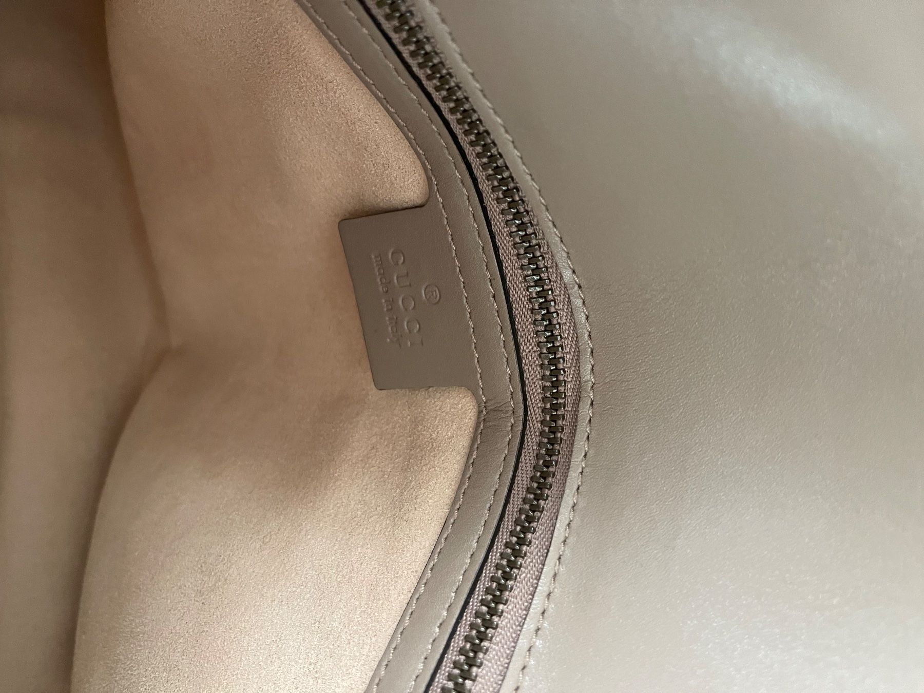 Gucci Borse da donna: Gucci Marmont Bag – Usato da Schönenwerd venduto da miami_girl91 3