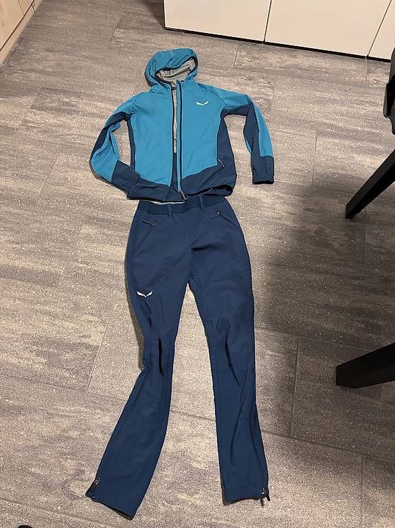 Salewa Lotti di vestiti: SALEWA Wanderjacke & Hose – Usato da Hohenrain venduto da 85sabrina