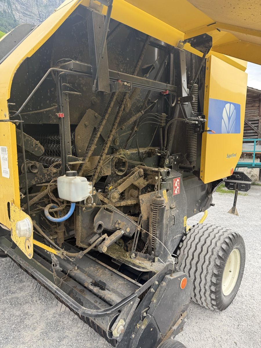 New Holland Tutte le macchine: New Holland Presse BR 7070 – Usato da Riedern venduto da bea_5tf5 3