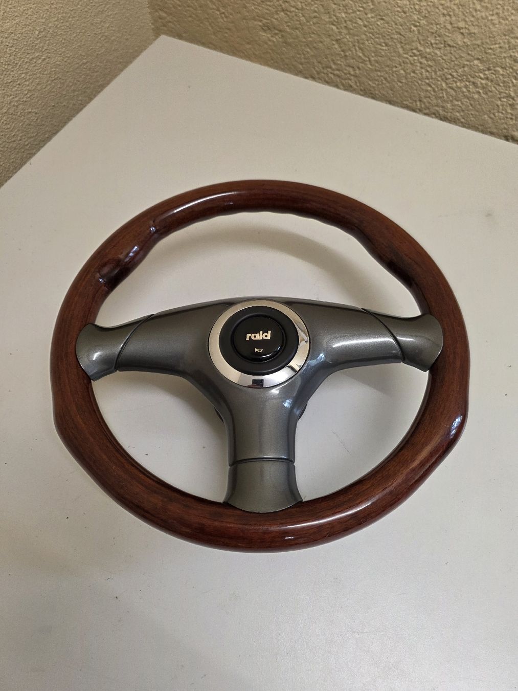 Alle Autoersatzteile: Lenkrad Raid Holzoptik Durchmesser 36 cm gebraucht – Gebraucht aus Alberswil von mario889