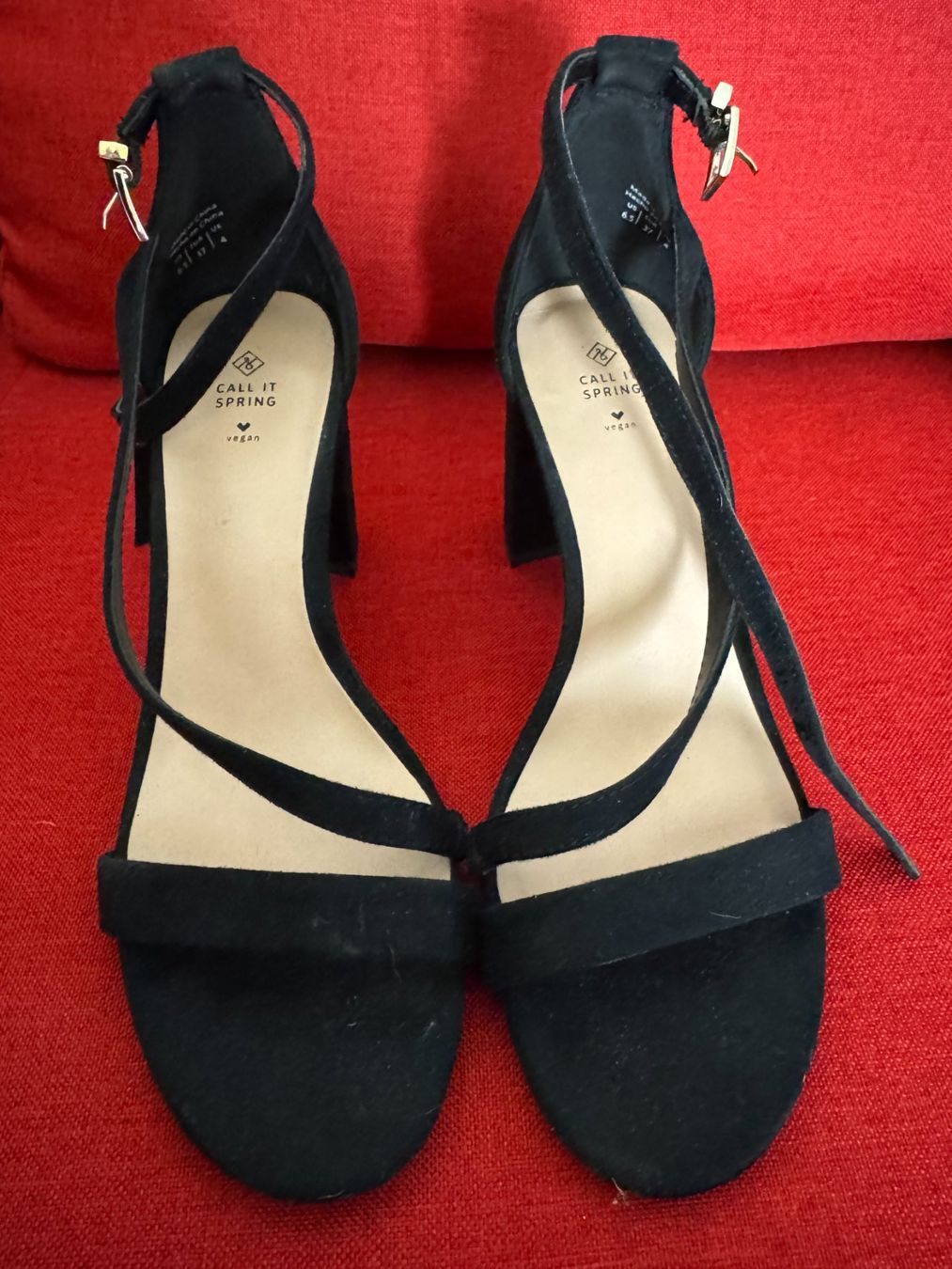 Scarpe da donna: Elegante Call it Spring Sandalen - 37 – Usato da Oey venduto da Nschwarz