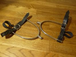 Reitstiefel Sporen mit Lederbänder