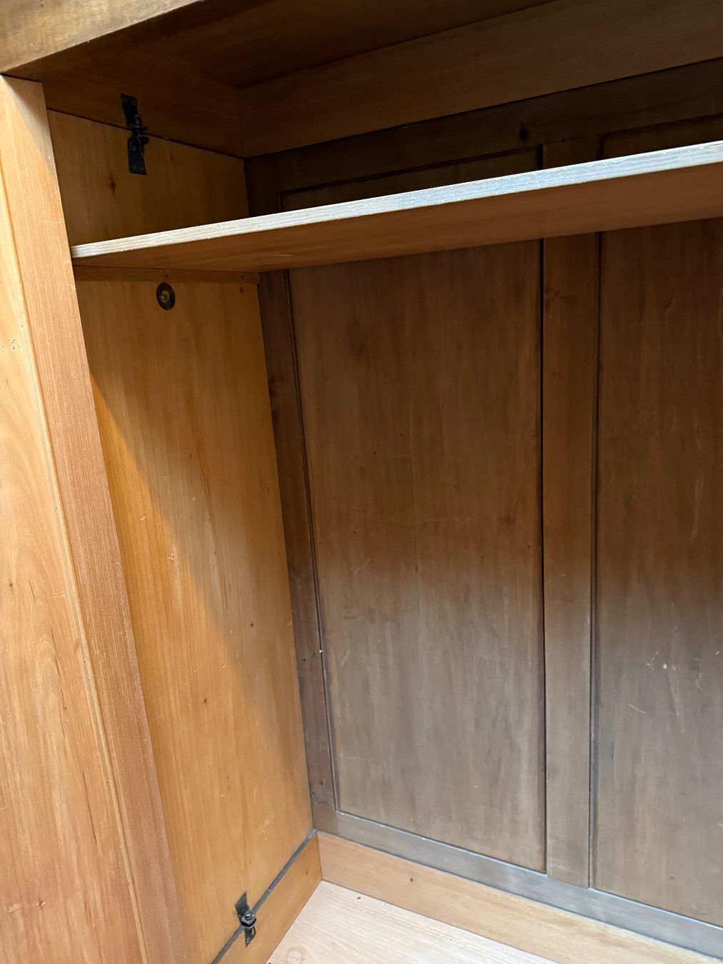 Schränke: Holzschrank – Gebraucht aus Balgach von ser_d5gt 3