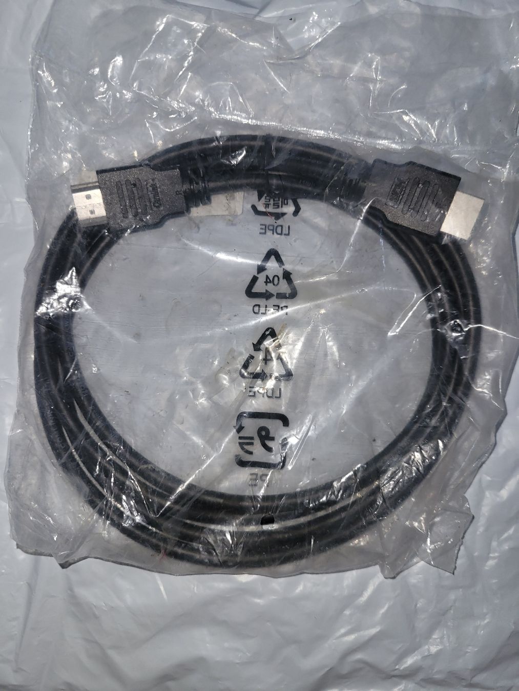 Cavi: Neues HDMI Kabel Originalverpackt – Nuovo e nell'imballaggio originale da Bassersdorf venduto da arkais