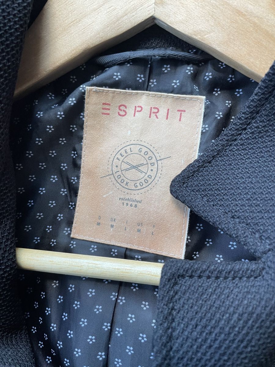 Esprit Cappotti: Esprit Mantel 40 – Usato da Zollikofen venduto da Cludi848 1