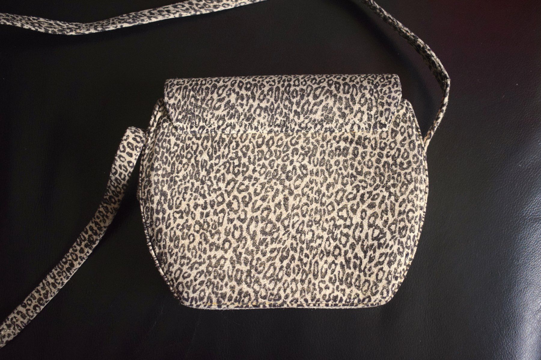 Borse da donna: Coole Umhängetasche Leopard Muster Leopardenmuster – Usato da Dulliken venduto da ichwettichhett 6