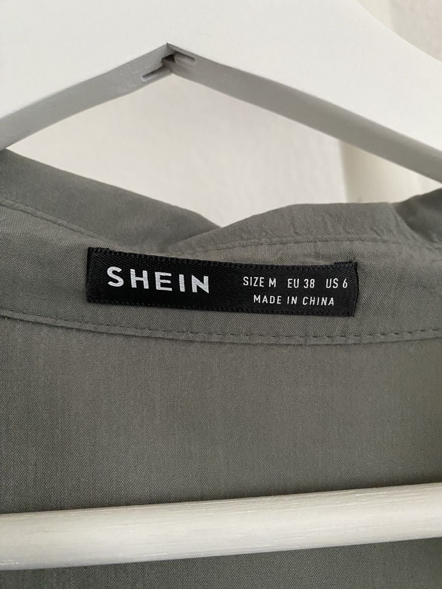 Shein Vestiti: Blusenkleid Khaki – Usato da Dachsen venduto da Jay_3 3