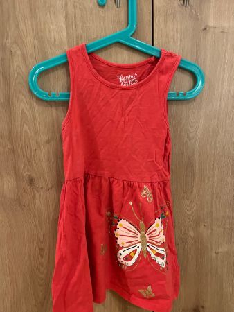 rotes Kleid mit Glitzerschmetterling, Größe 98