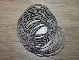 Armreif mit vielen Ringen