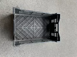 4 Stabile Kunststoffkisten schwarz gebraucht guter Zustand