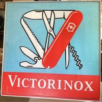 Victorinox vintage Werbeschild aus Plexiglas, 69 x 69 cm