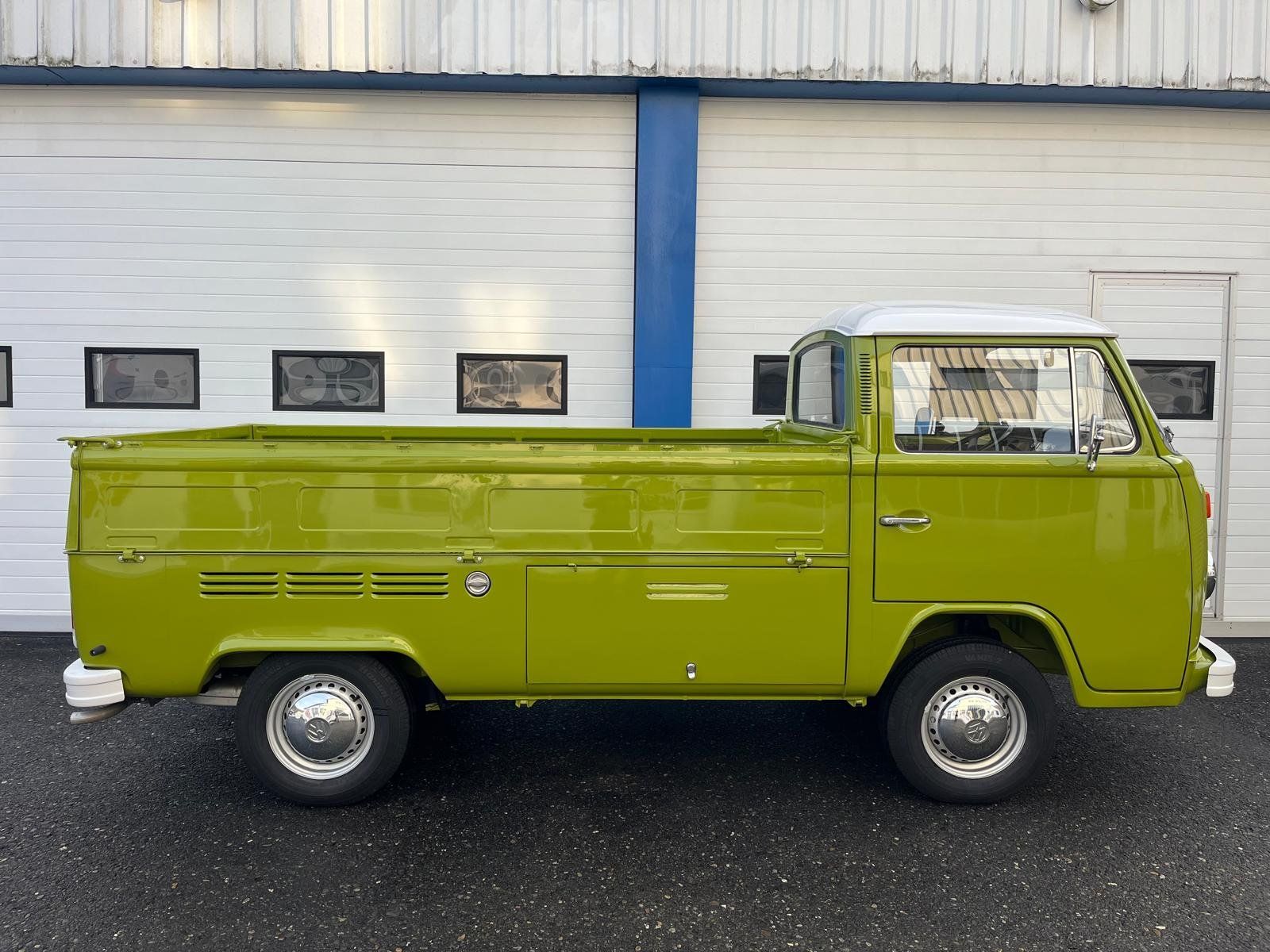 VW Veicoli commerciali: VW 26 2.0 - Veteran geprüft – Usato da Unterkulm venduto da pas_yv6m 4