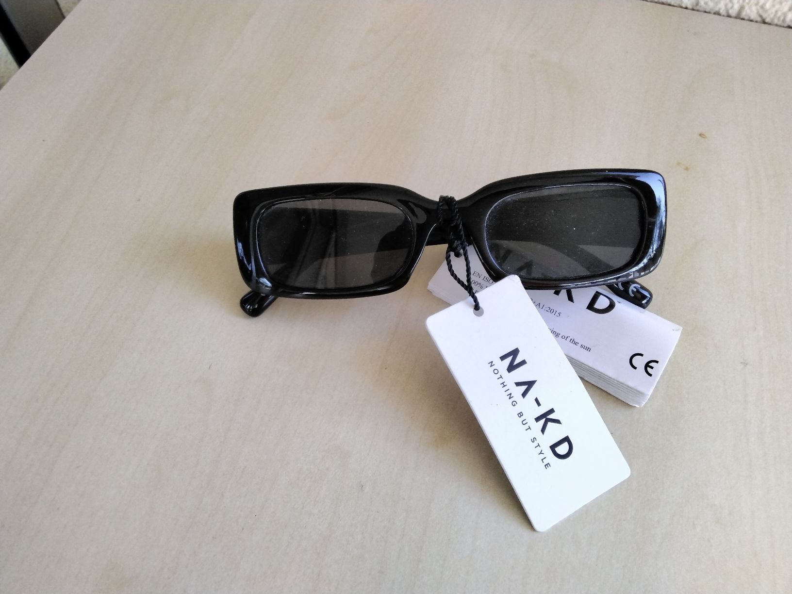 Occhiali & Lenti: TRENDIGE SONNENBRILLE NEU – Nuovo (secondo la descrizione) da Biel/Bienne venduto da dasi3