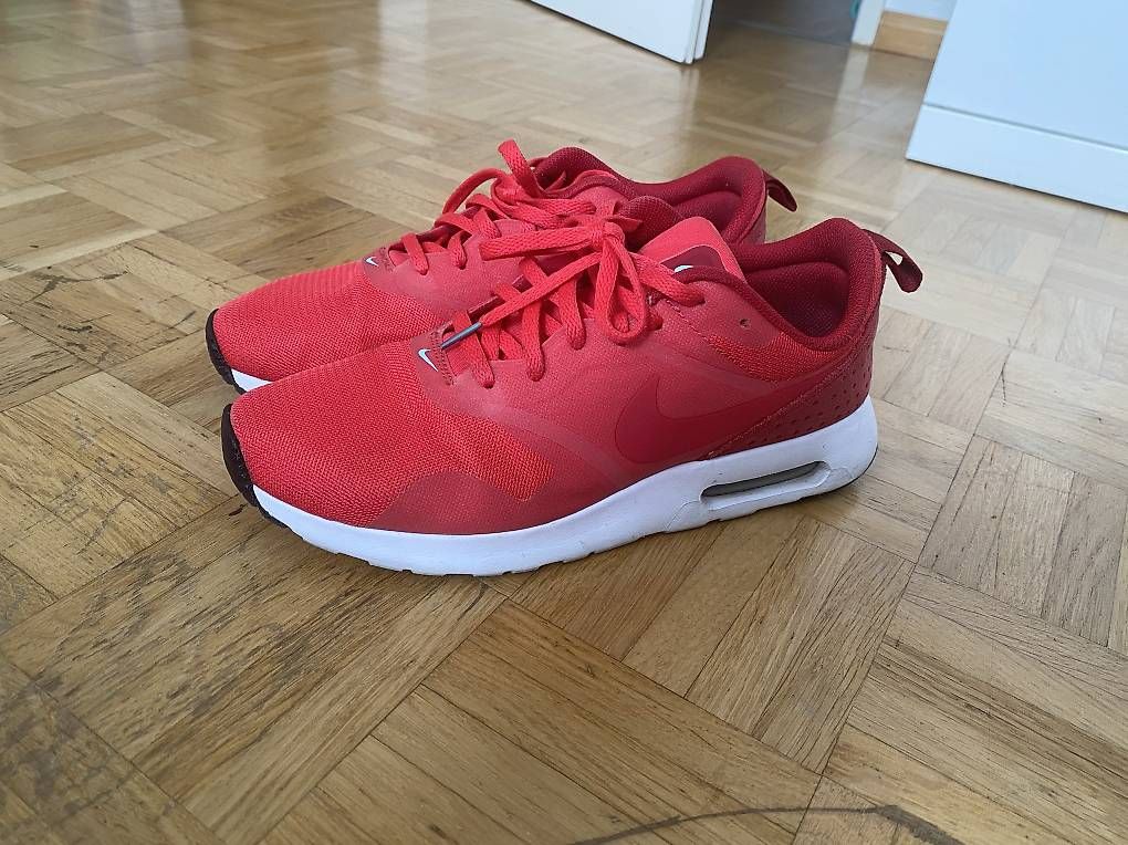 Scarpe da uomo: Rote Sneaker | Nike Air Max – Nuovo e nell'imballaggio originale da Laufen venduto da Looc_