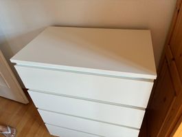 MALM Ikea Kommode weiss 4 Schubladen guter Zustand