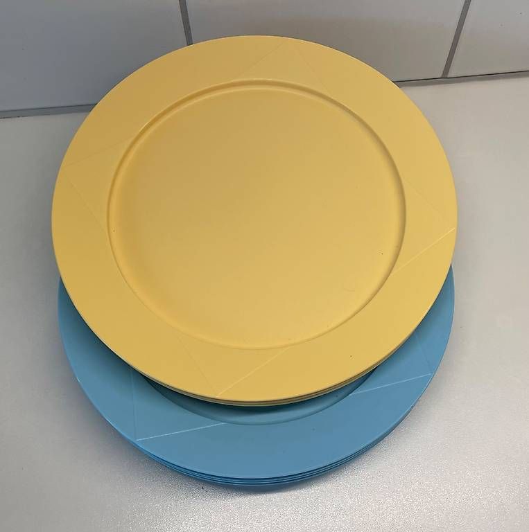 Tupperware Piatti: Picknickteller Set von Tupperware / neu – Nuovo e nell'imballaggio originale da Jonschwil venduto da relnheaz 1