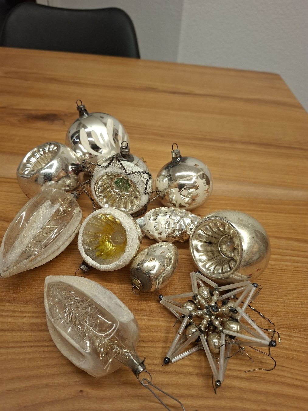 Tutte le decorazioni: alter Christbaum Schmuck – Usato da Ganterschwil venduto da HeidiuPeter