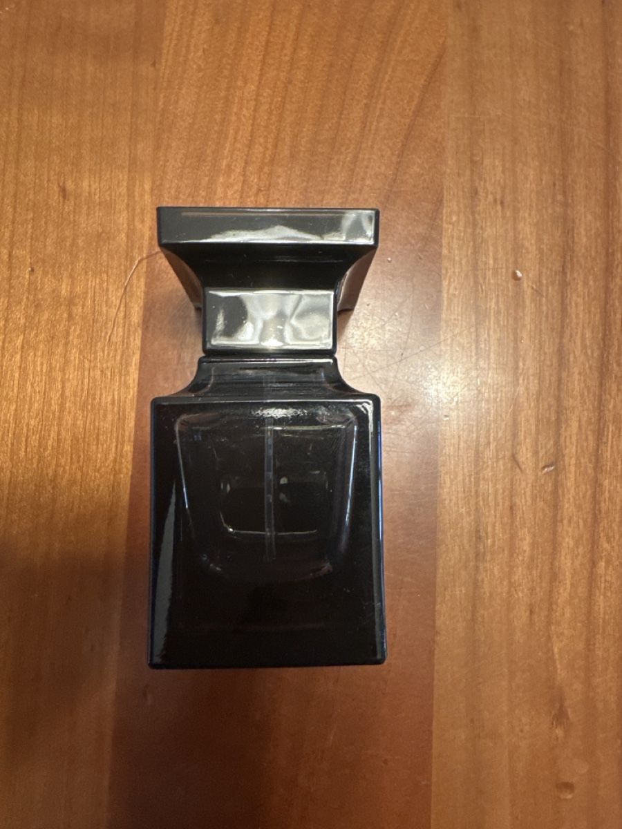 Flaconi: Tom Ford Oud Wood Flacon  – Usato da Zollikon venduto da Erika_V 1