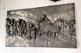 ZINNRELIEF WINZER BEI DER WEINLESE 84cm