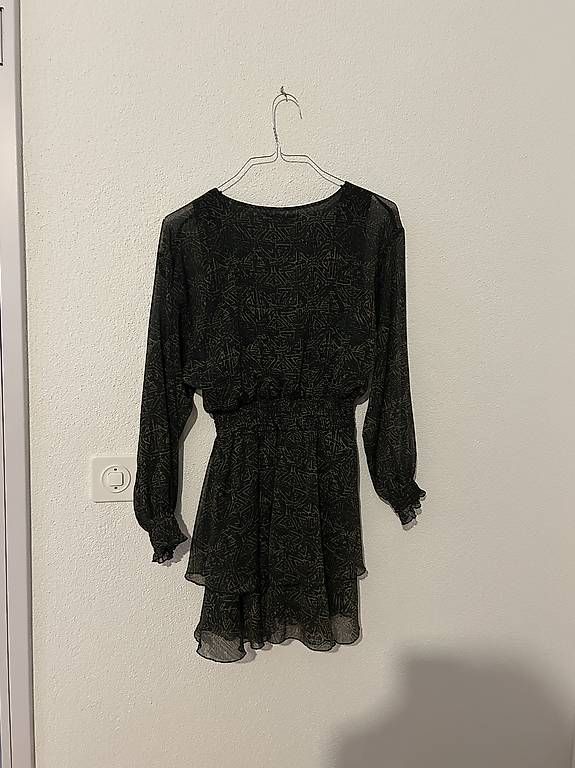 Zara Kleider: ZARA DRESS SIZE XS – Gebraucht aus Schlieren von jul_yrw7 2