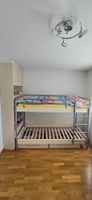 Lit superposé Hasena avec armoire et 2 meubles sur roulettes