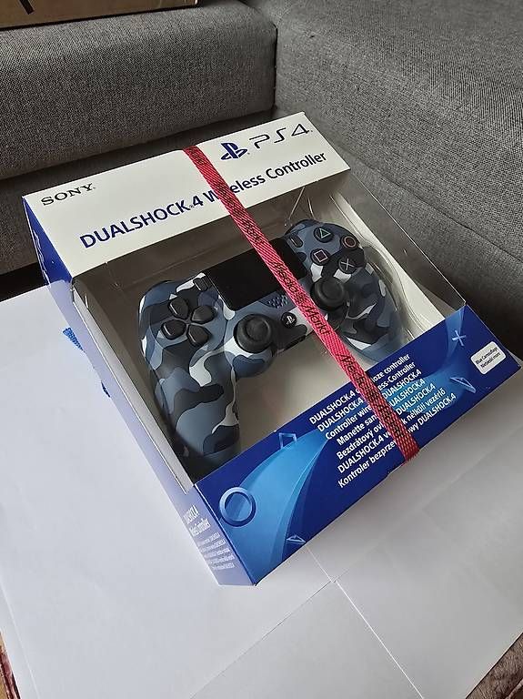 Controller: Sony DualShock 4  – Nuovo e nell'imballaggio originale da Buchs LU venduto da san_df8f