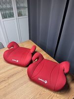 2x Autositz / Kindersitz - Untersitz bis 12 J. , gepolstert 