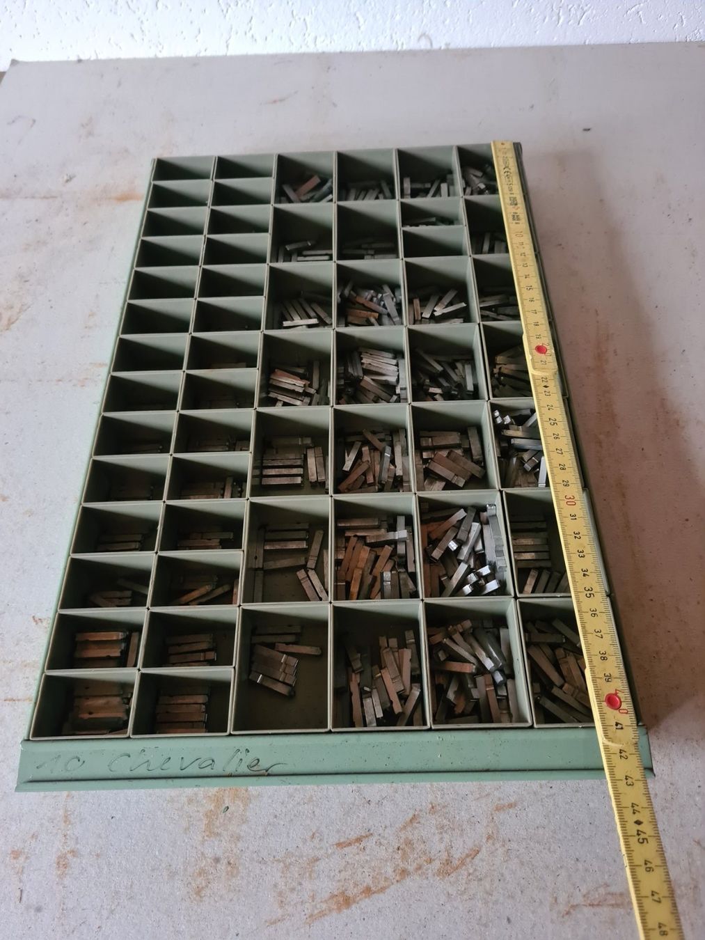 Tutti gli attrezzi: Bleisatz Buchstaben Letterpress Chevalier 10 – Usato da Escholzmatt venduto da FuyuIgloo