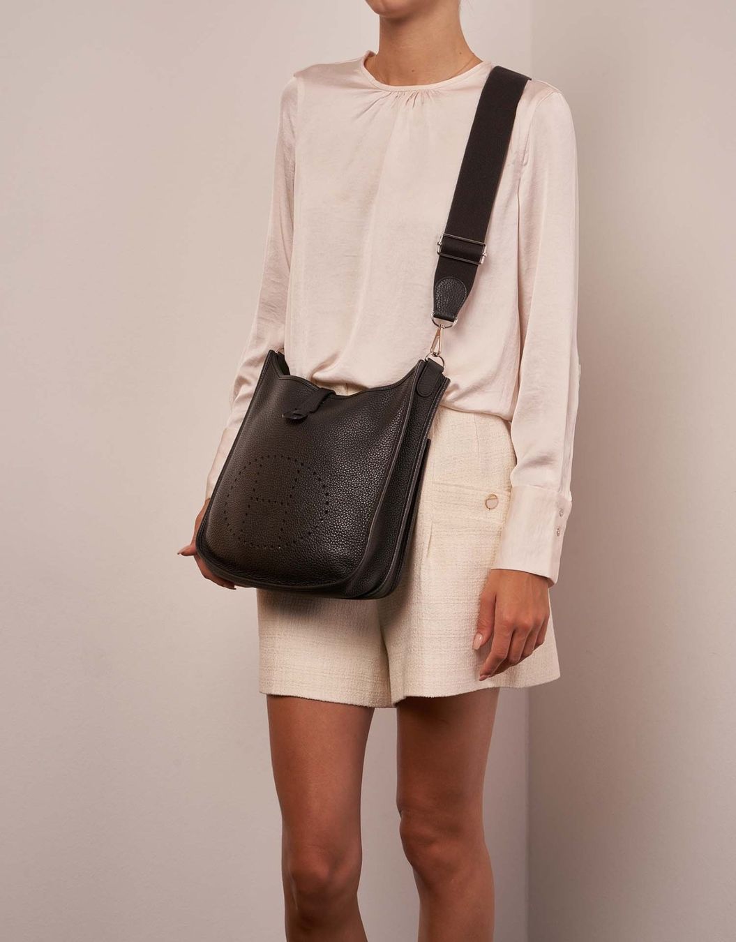 Hermès Borse da donna: Hermes  Tasche Evelyne III 29,noir – Nuovo e nell'imballaggio originale da Niederhasli venduto da zvb_fgn2 4