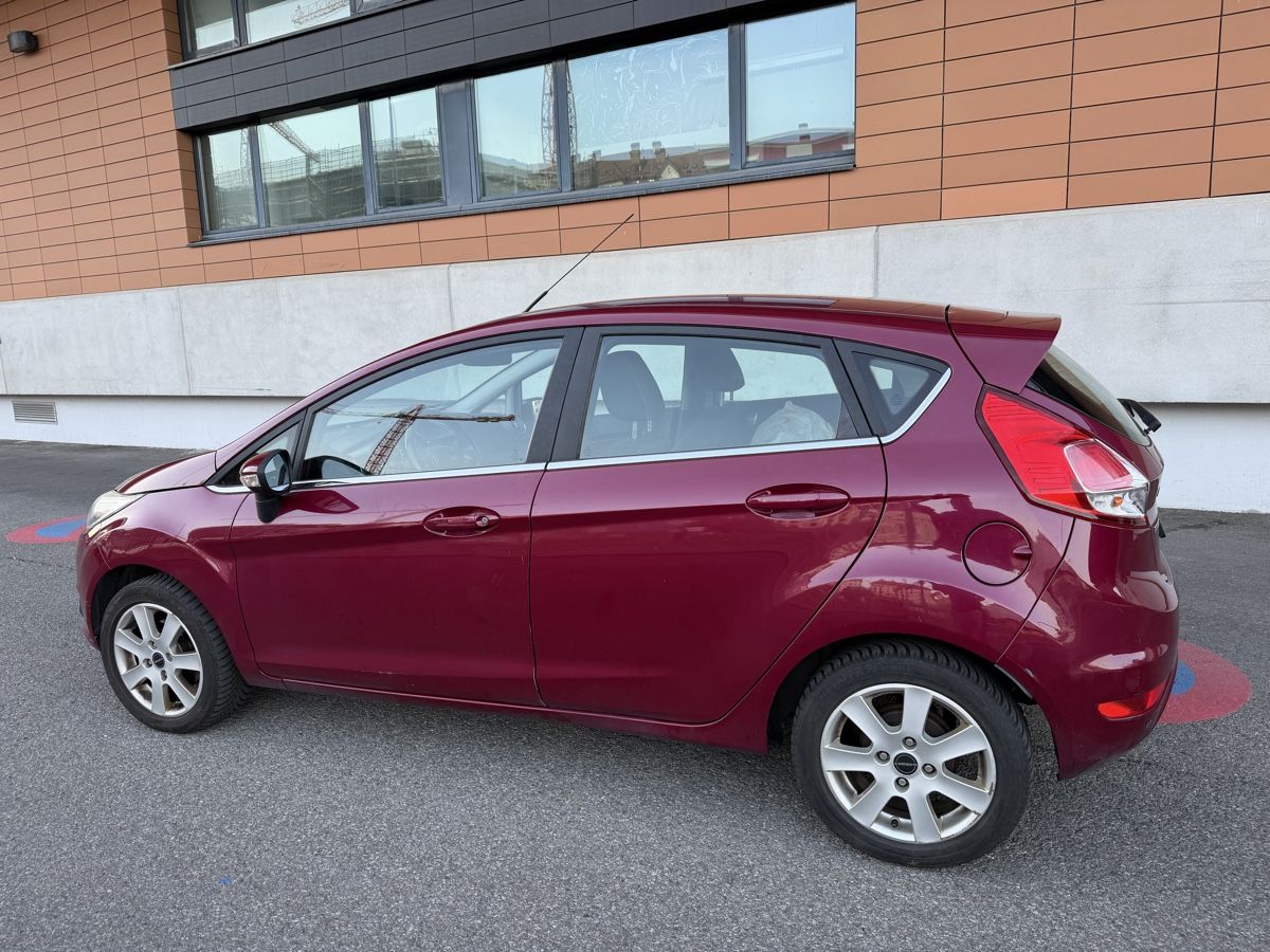 Ford Automobili: Ford fiesta – Usato da La Chaux-de-Fonds venduto da Transportchezmax